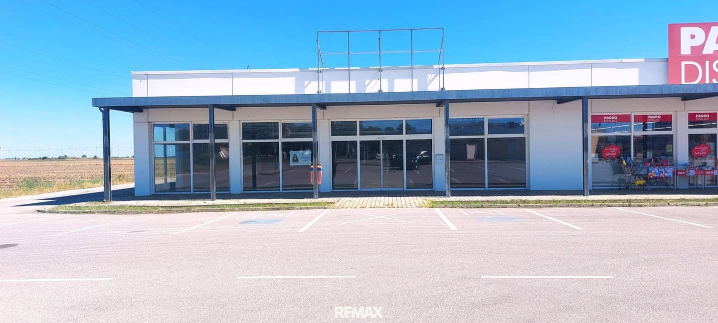 Geschäftslokal 534 m² im Fachmarktzentrum