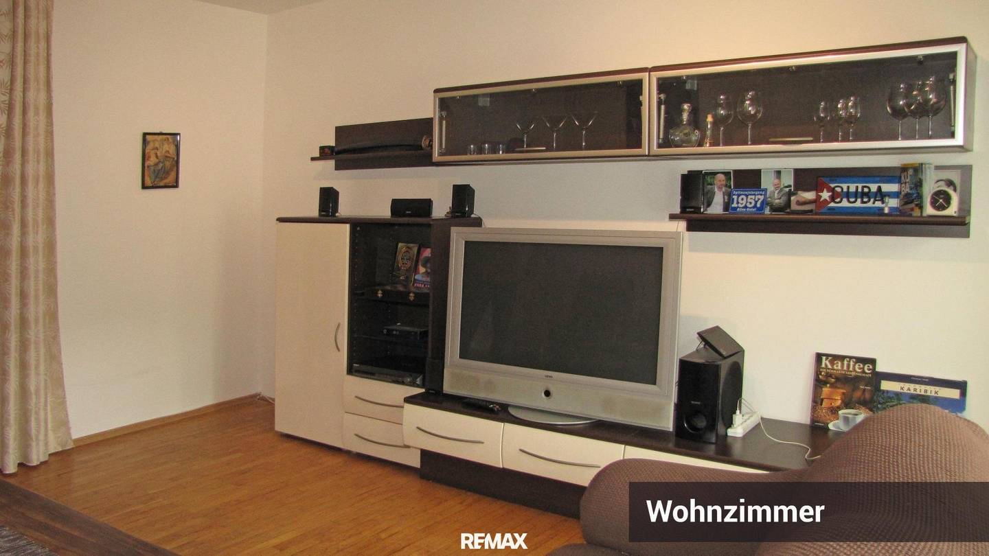 Wohnung mit Garagenplatz inklusive lichtdurchflutet