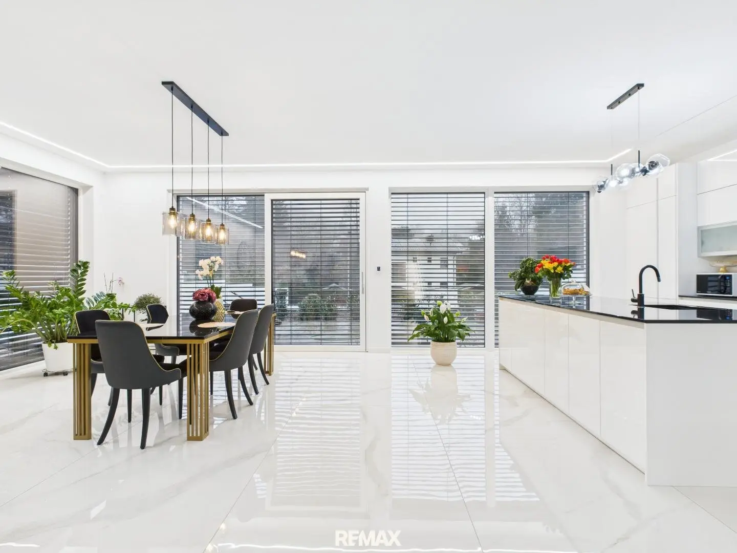 Stylish New-Build Villa in Pressbaum