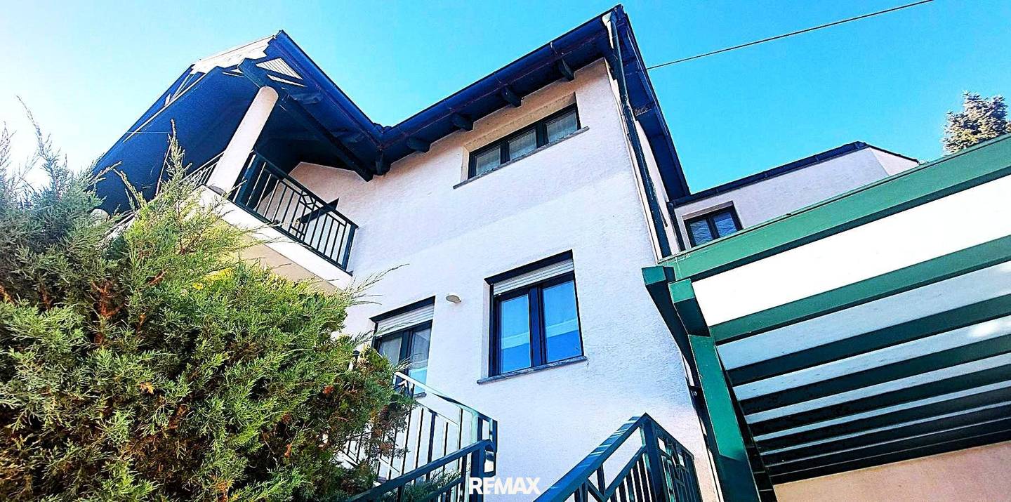 Geräumige Villa mit 3 Wohneinheiten in Tadten