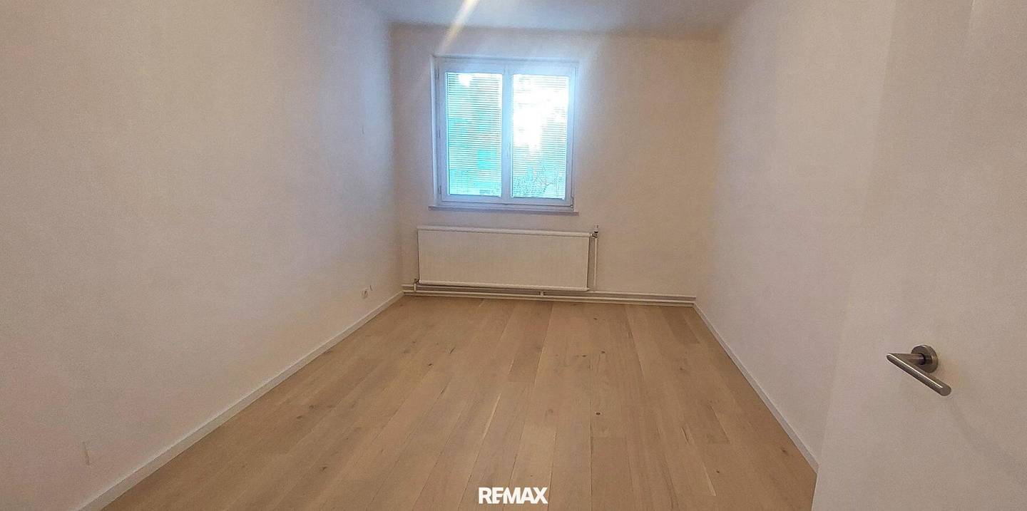 Helle Wohnung mit Balkon und Lift