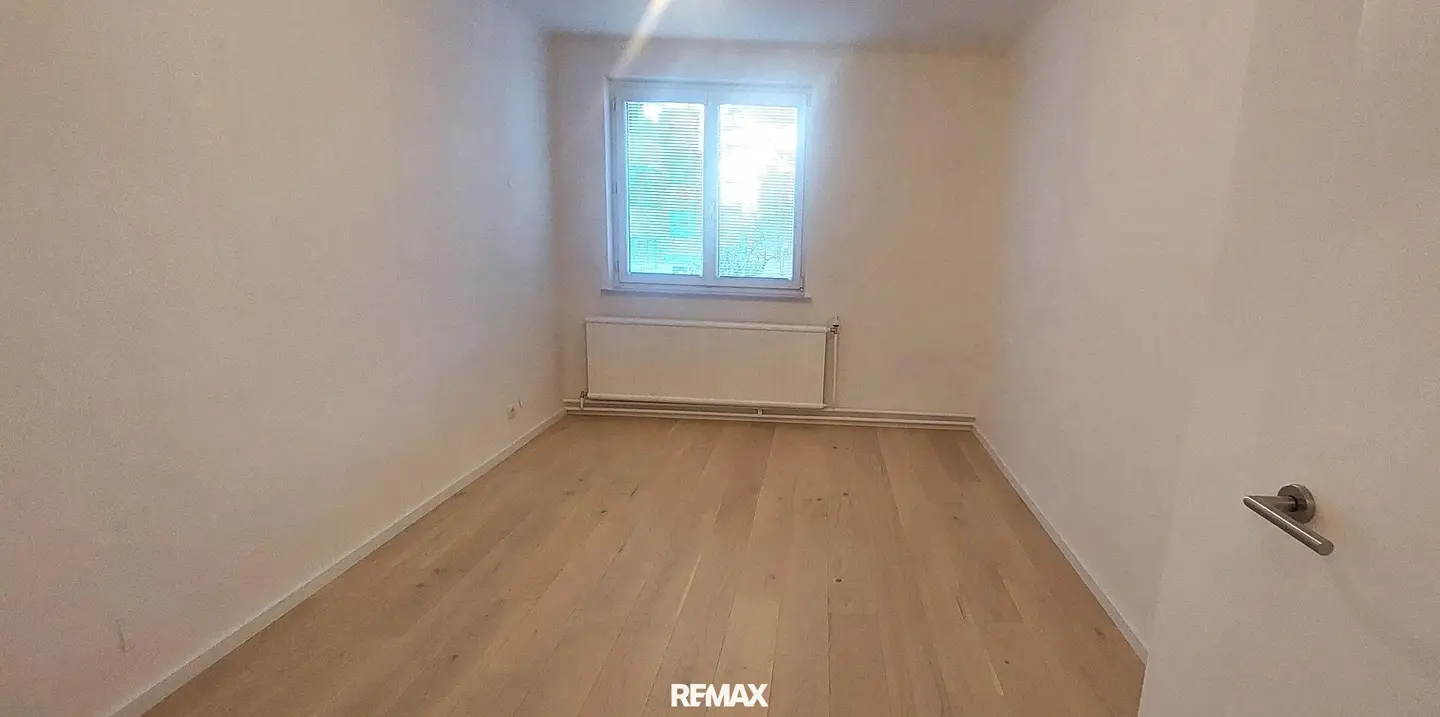 Helle Wohnung mit Balkon und Lift