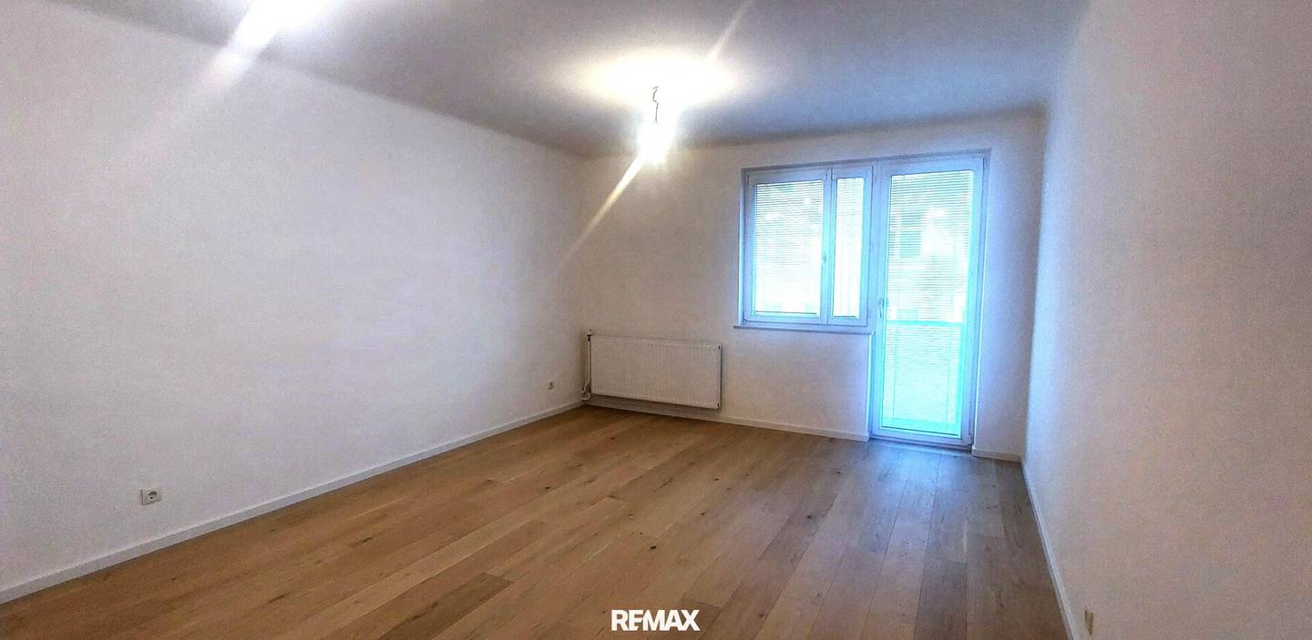 Helle Wohnung mit Balkon und Lift