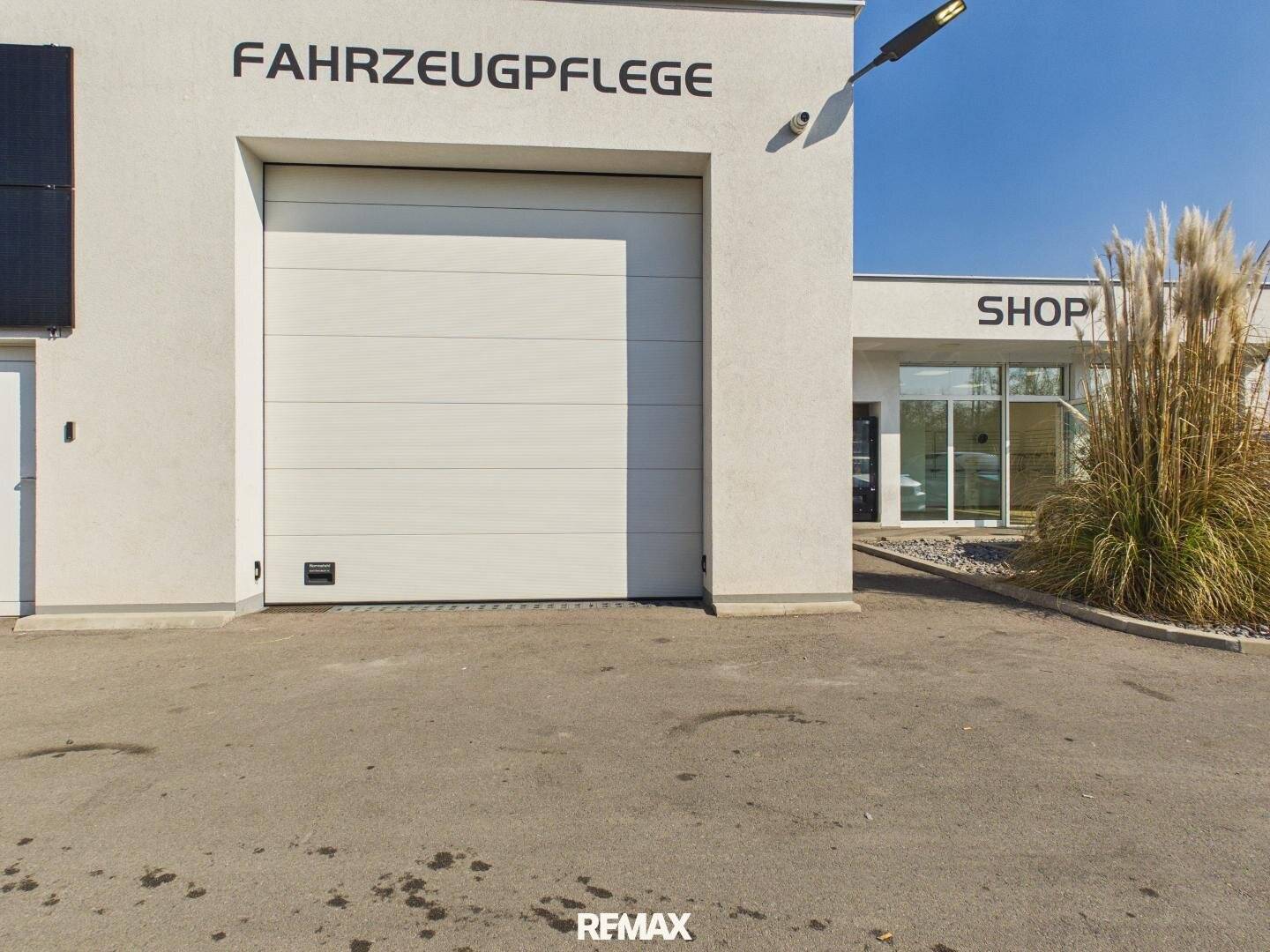 Modern commercial space with hall and shop at the car wash park