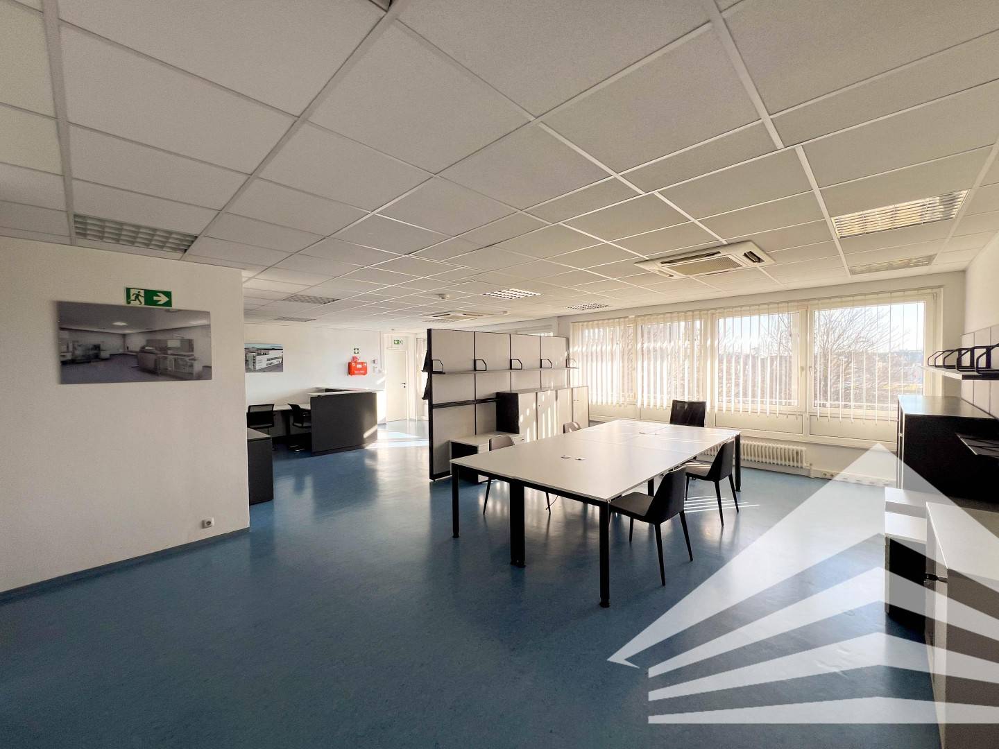 Klimatisiertes 370 m² Büro auf einer Ebene am Linzer Winterhafen!