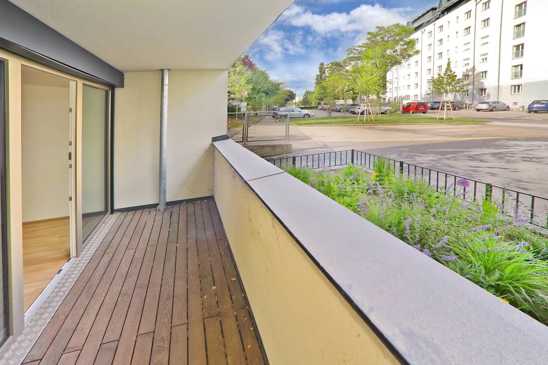 Anlegerwohnung mit Loggia nahe U4 Friedensbrücke