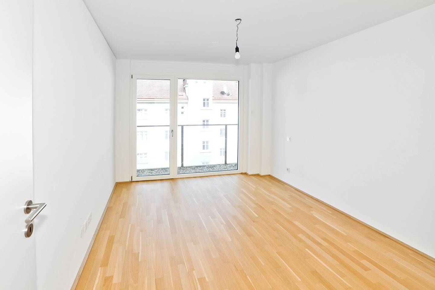 Apartment new build loggia underfloor heating
