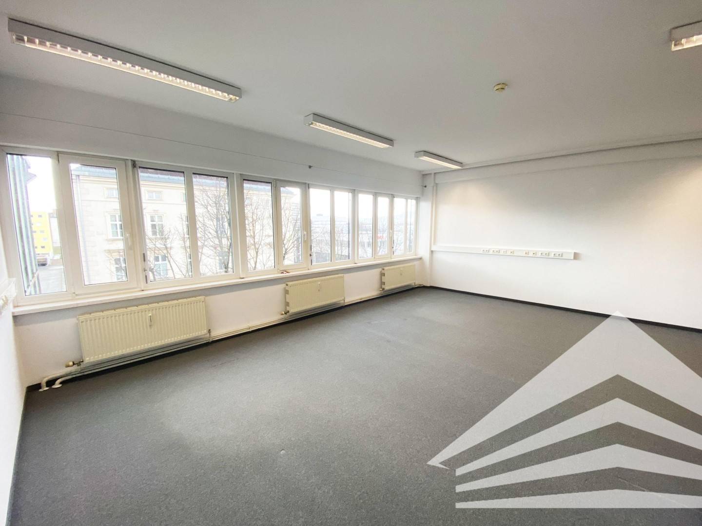 Sofort Loslegen! Start-up Büro im PAUL HAHN CENTER!