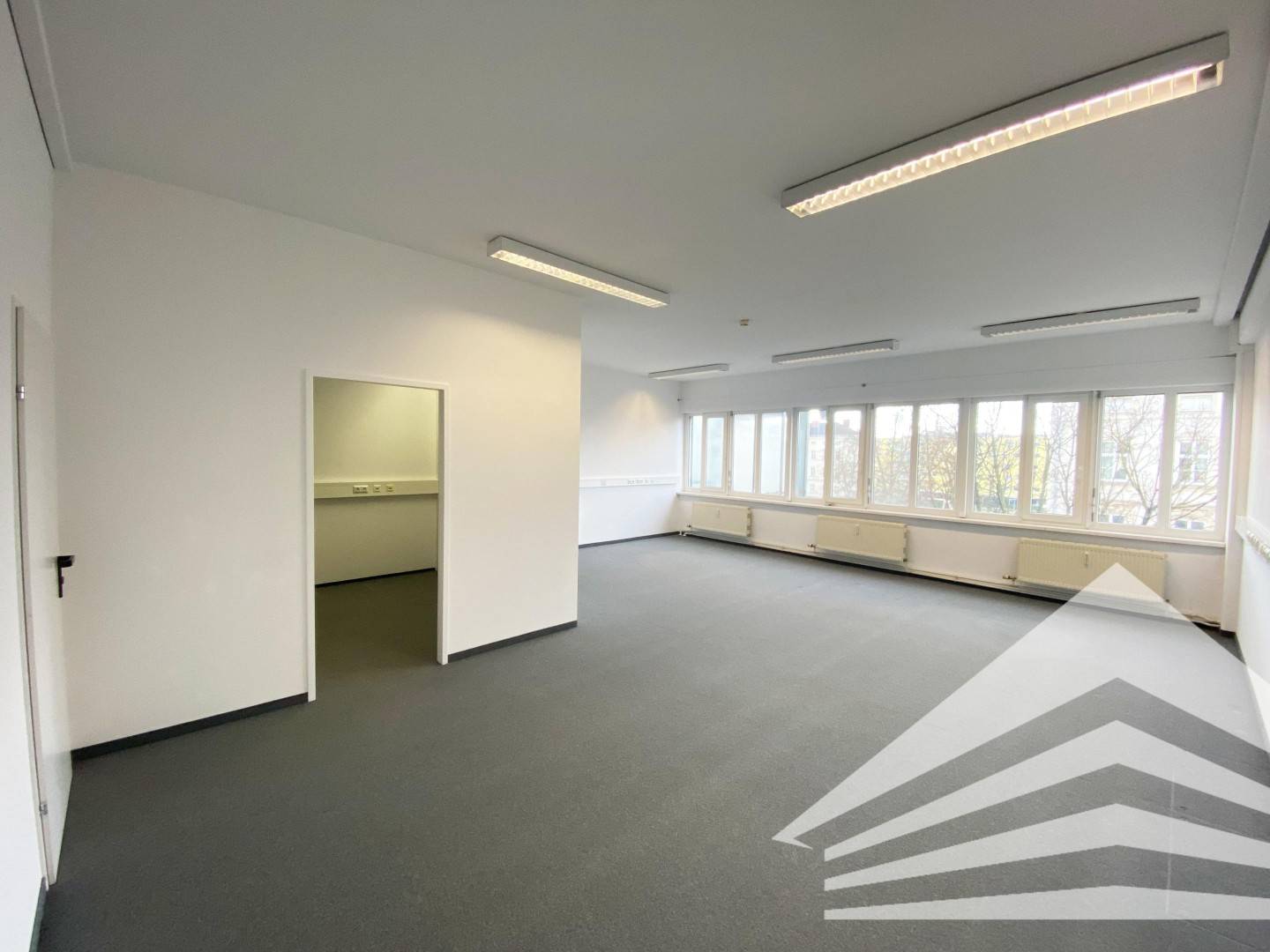 Sofort Loslegen! Start-up Büro im PAUL HAHN CENTER!