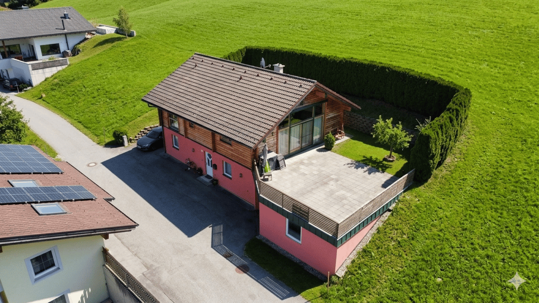 Einfamilienhaus am Waldrand mit Südwestterrasse und Garage