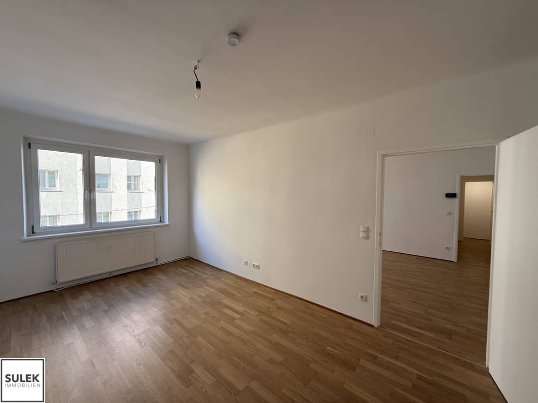 Spacious two room apartment near main station