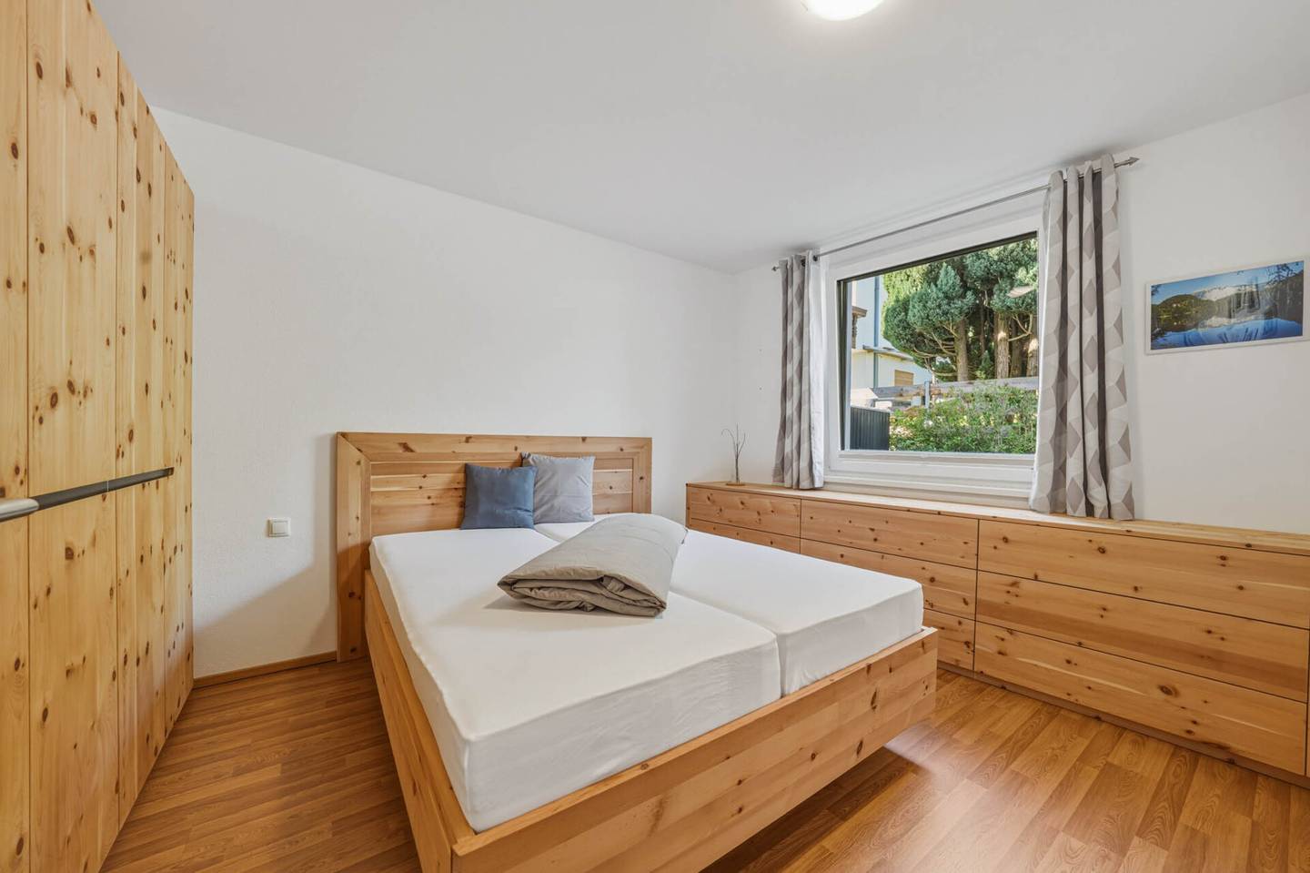 Neuwertige Wohnung mit Garten und Terrasse