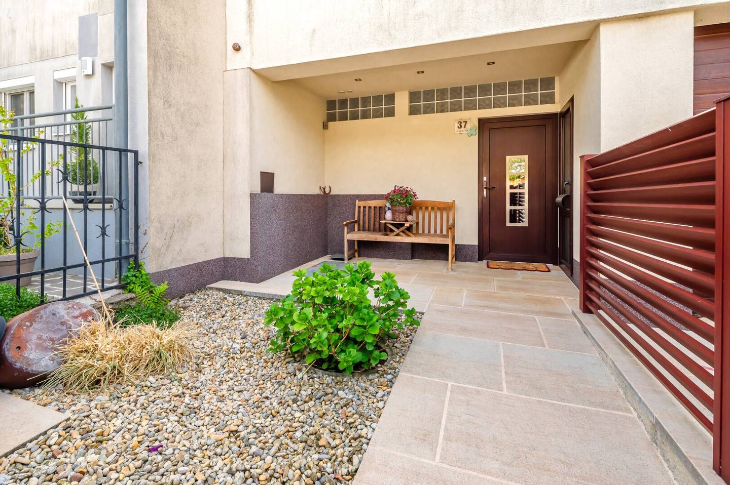 Familienhaus mit Indoorpool & Fernblick