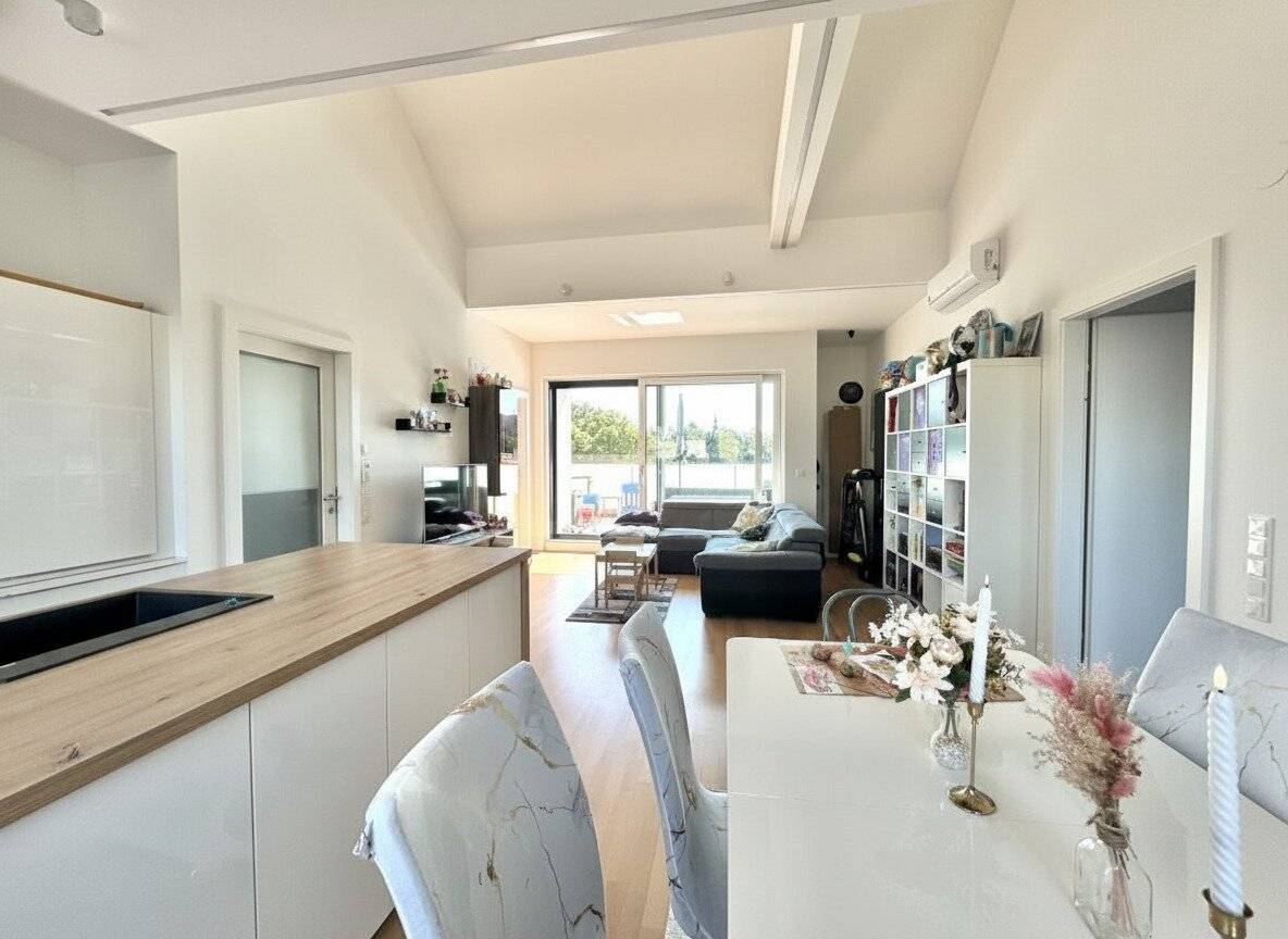 Premium Penthouse with Balcony
