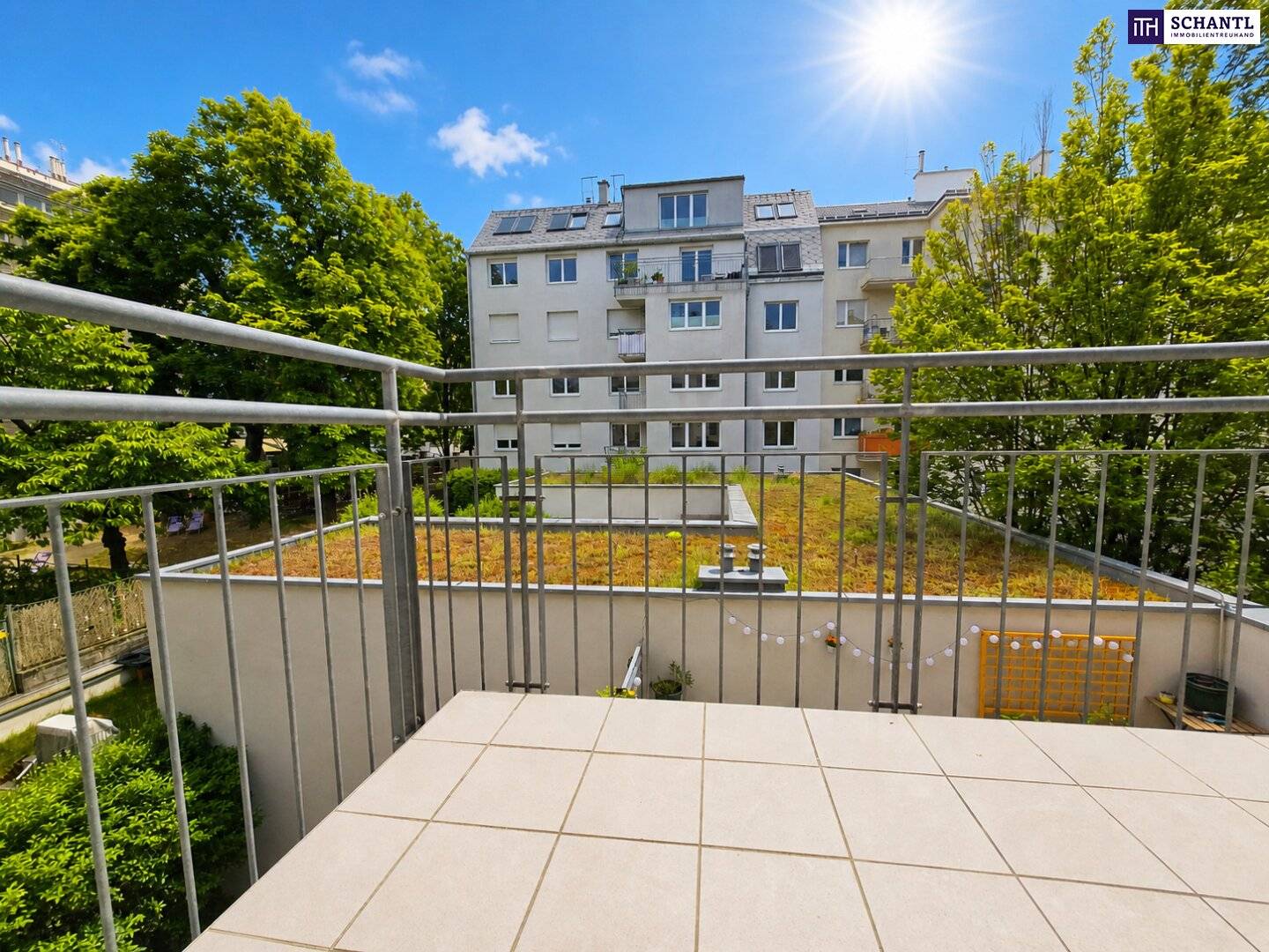 Neubauwohnung Balkon Südwest mit Grünblick