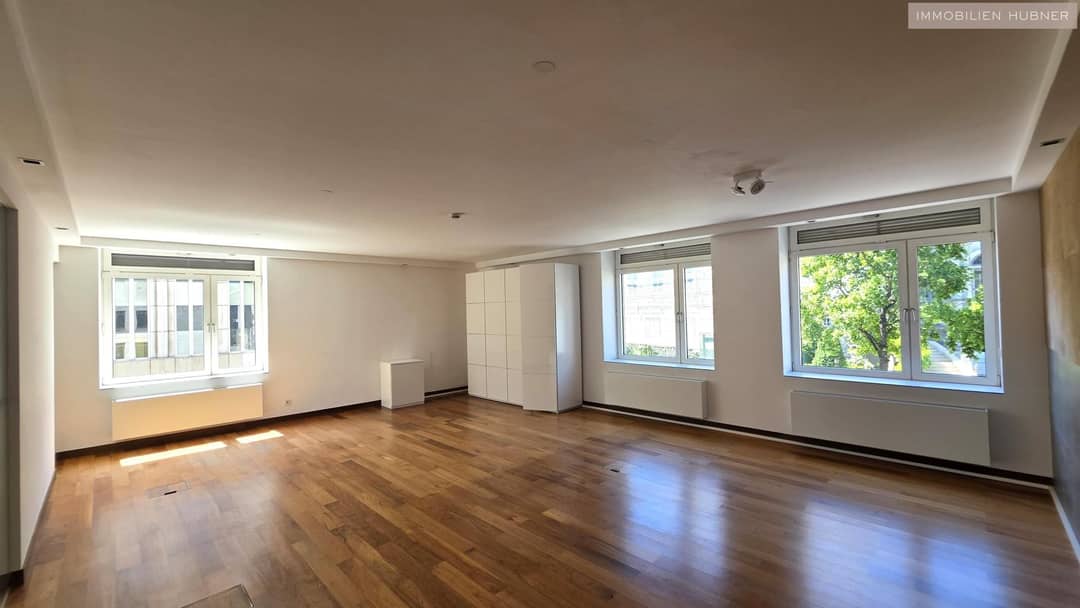 Bürofläche im Parkringtower mit Balkon