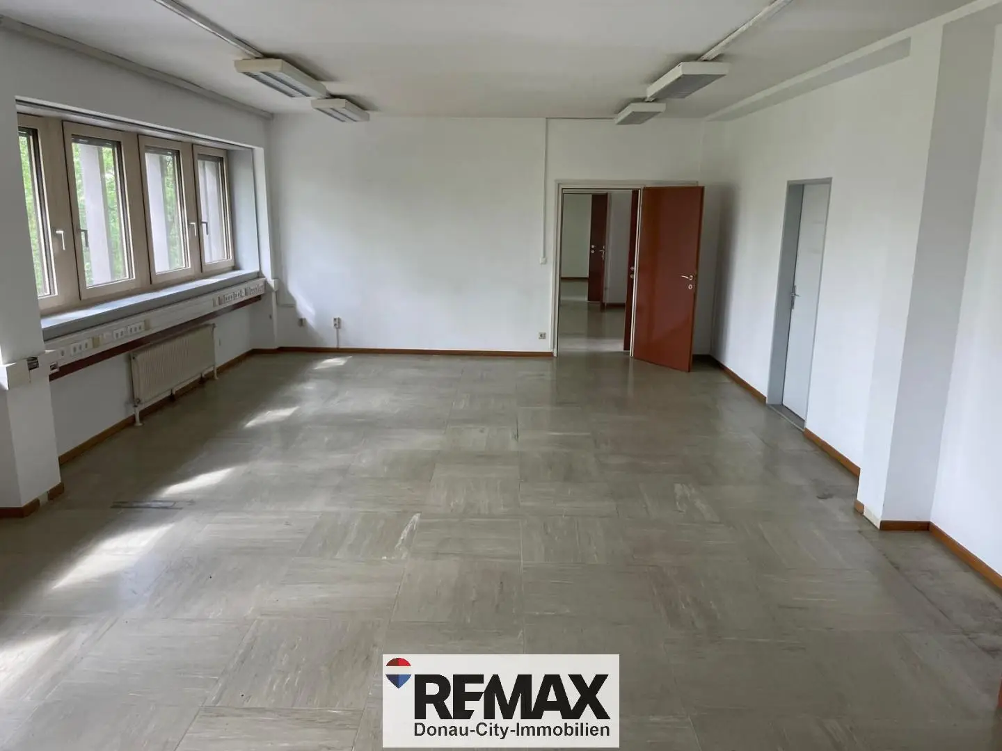 Office 175 m² with Danube View in Tulln