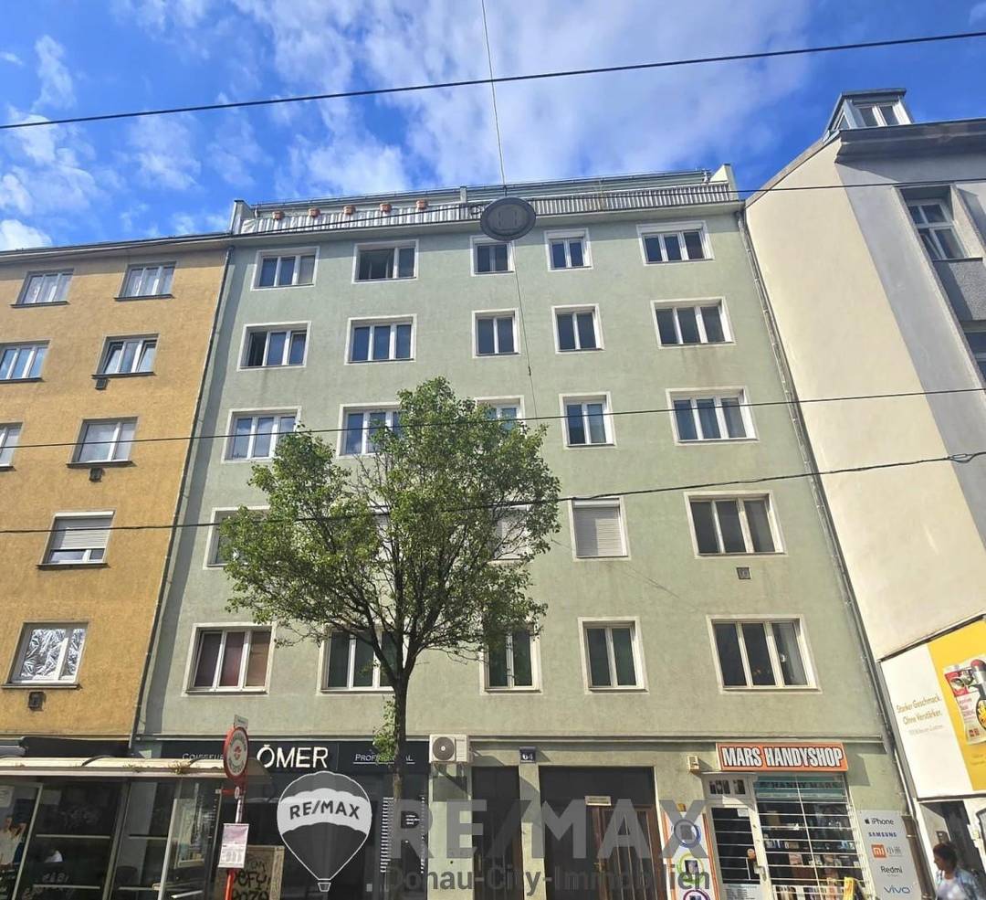 Wohnung im Neubau mit Kamin und Lift