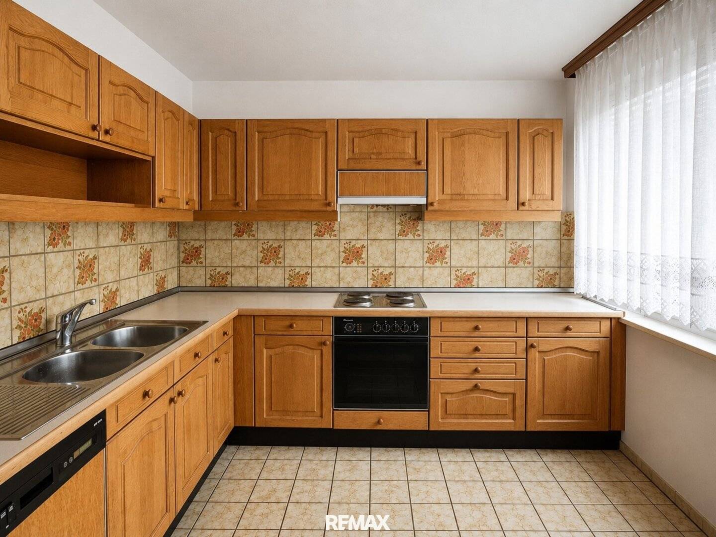 Penthouse mit südlich ausgerichtetem Balkon und Lift