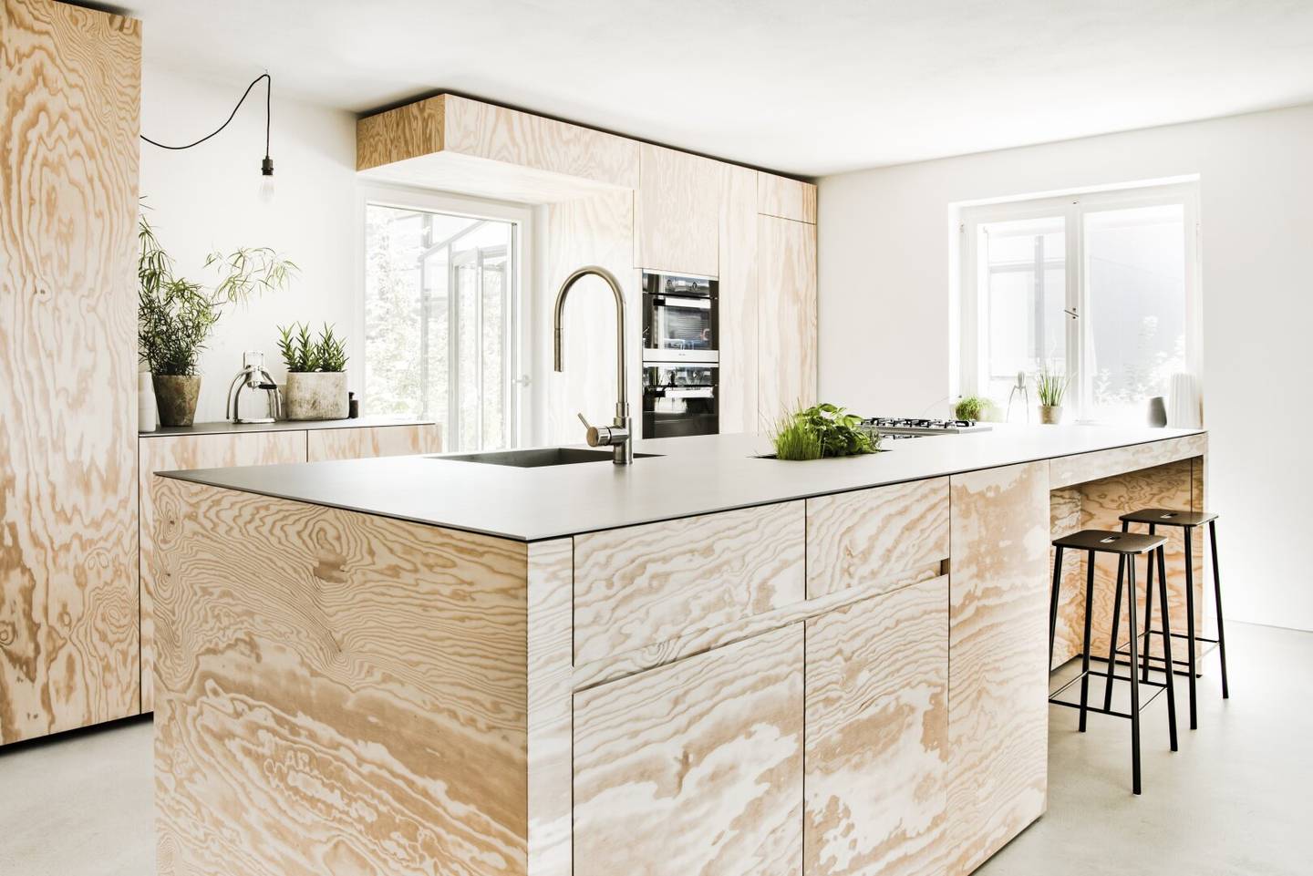 Modernisiertes EFH mit Garten in Hard