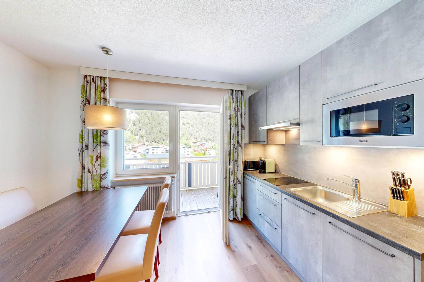 Wohnung Balkon nahe Skigebieten in Tirol