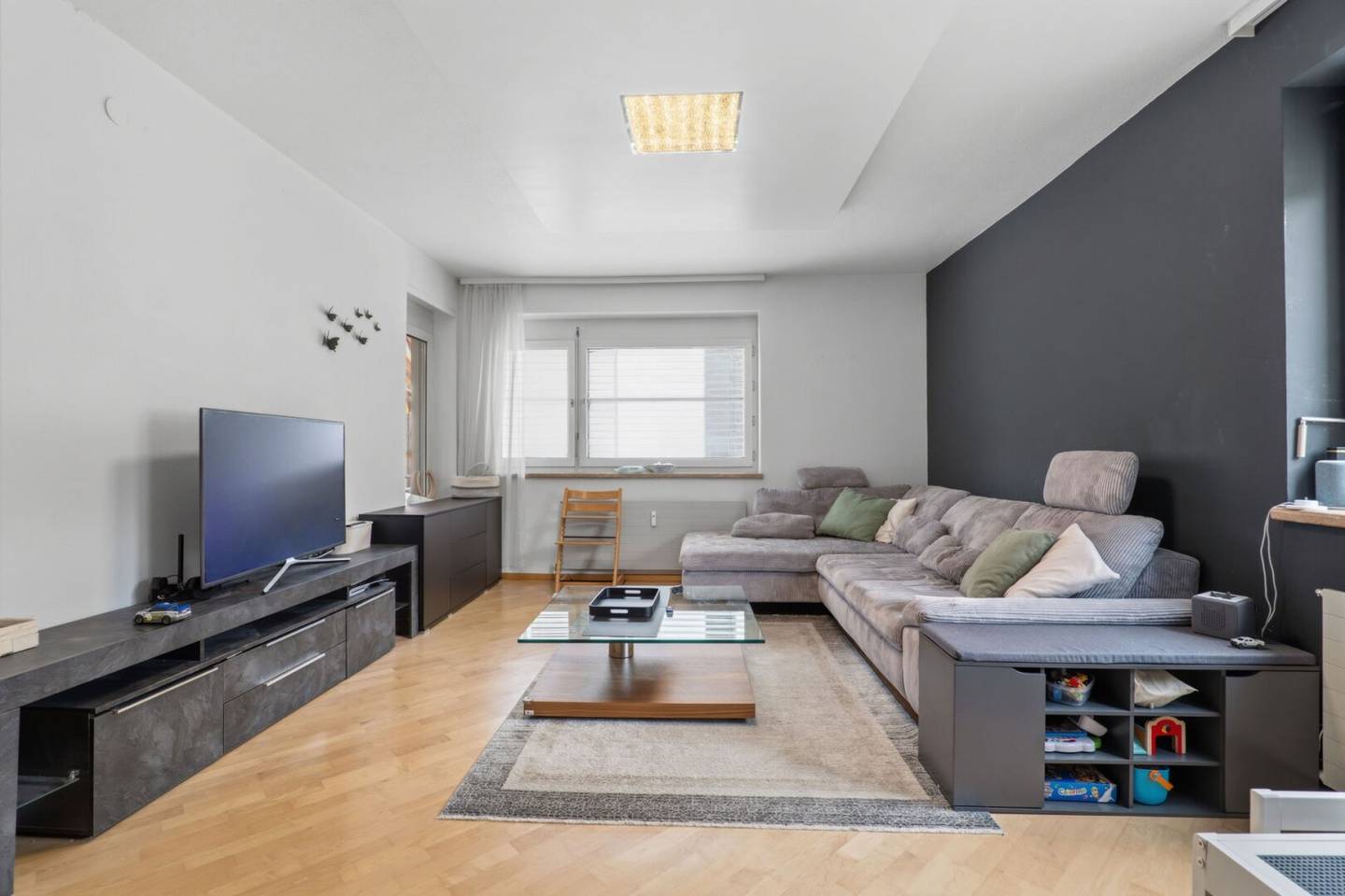 Wohnung in ruhiger Lage mit großem Balkon und Einbauküche