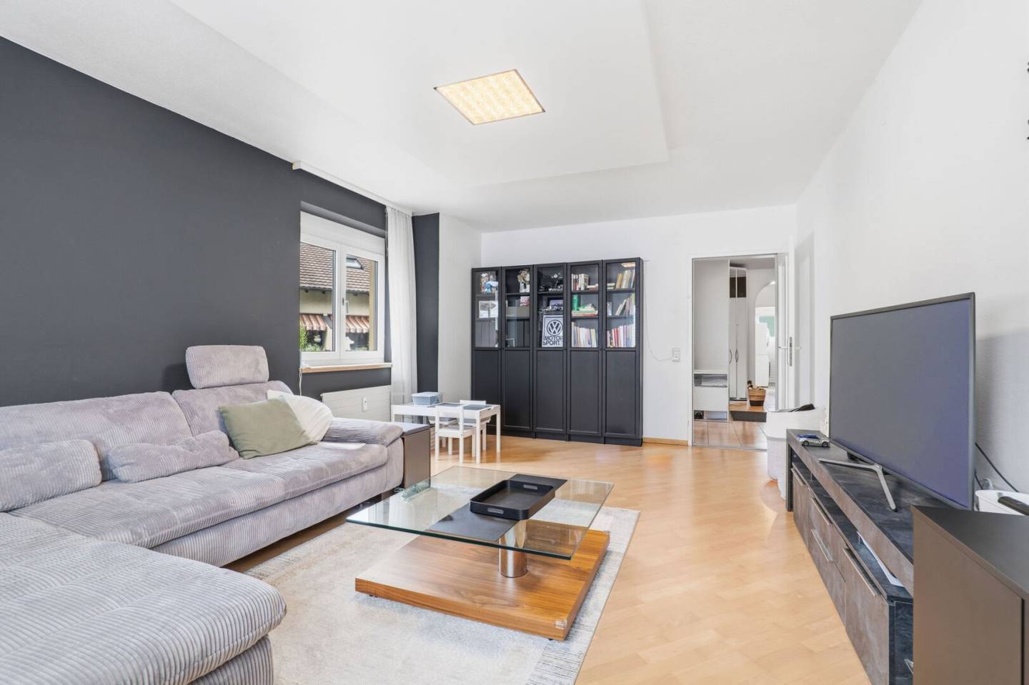 Wohnung in ruhiger Lage mit großem Balkon und Einbauküche