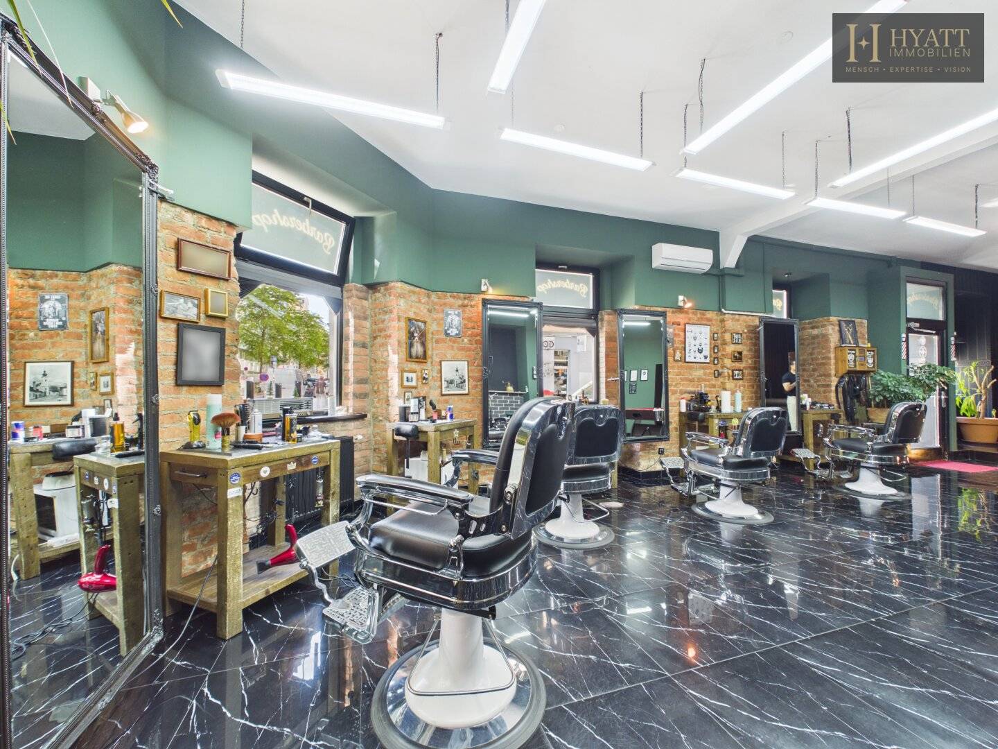 Commercial Space 115 m² in 1070 Vienna