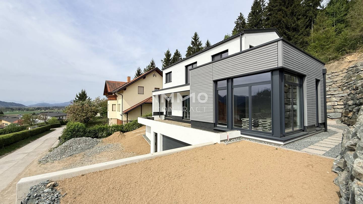 Modernes Griffner-Architektenhaus mit Burgblick
