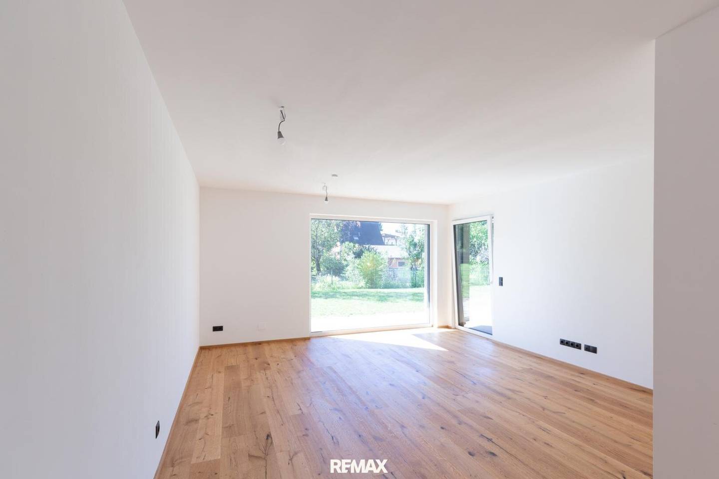Neubau Wohnung mit Garten und sonniger Terrasse