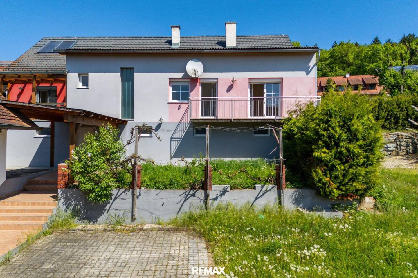 Einfamilienhaus mit 3741 m² Grundstück