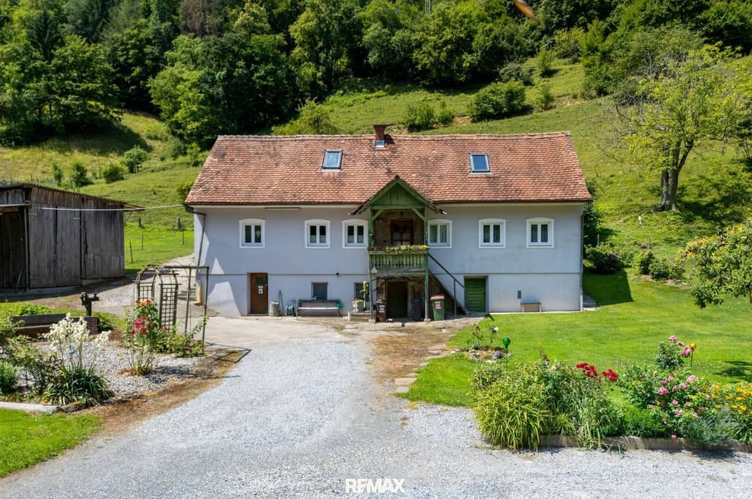 Landwirtschaftliches Anwesen bei Thalersee