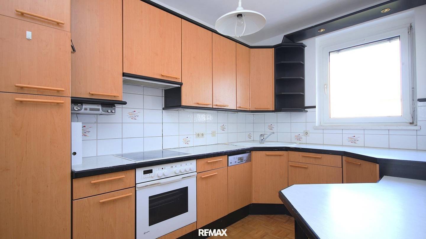 Wohnung mit Tiefgaragenplatz in gepflegtem Zustand