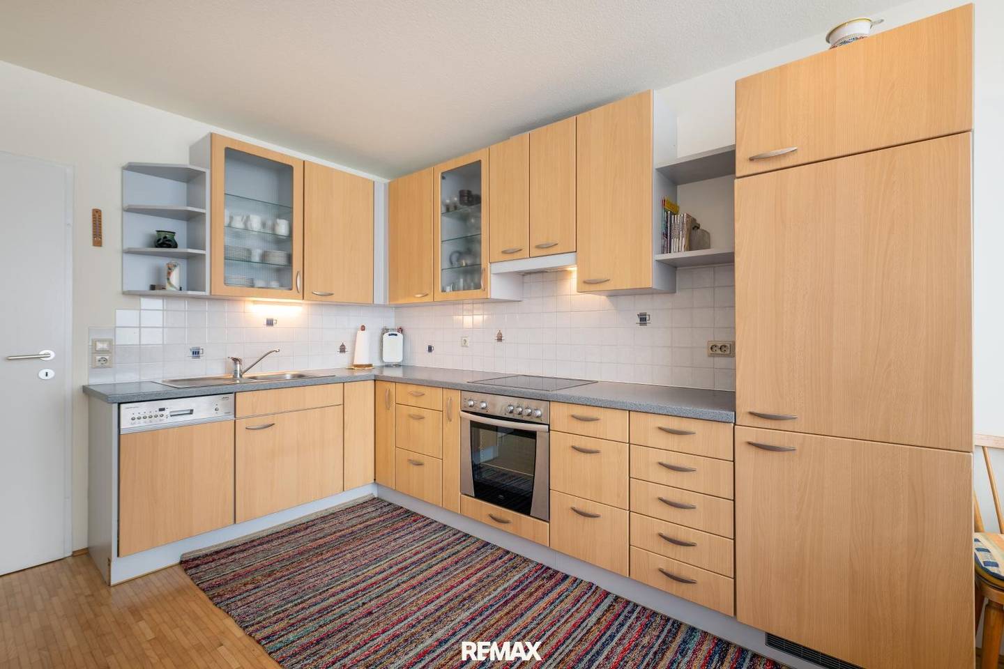 Wohnung with two balconies and underground parking included