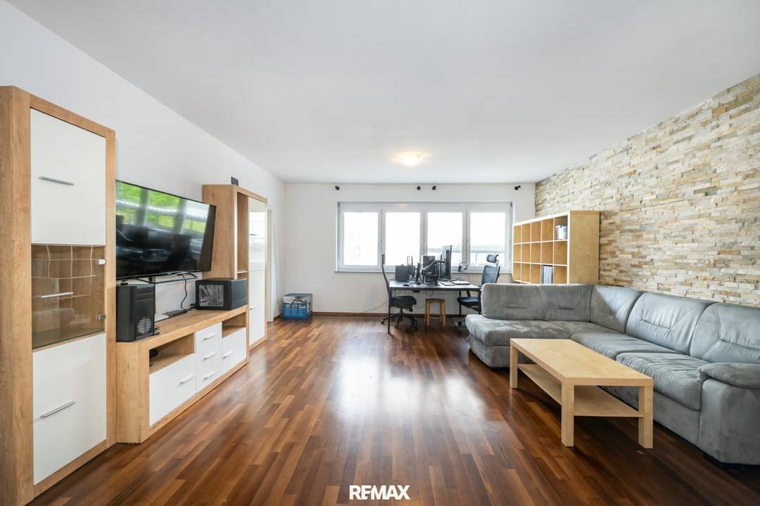 3-Room Apartment with Carport in Graz