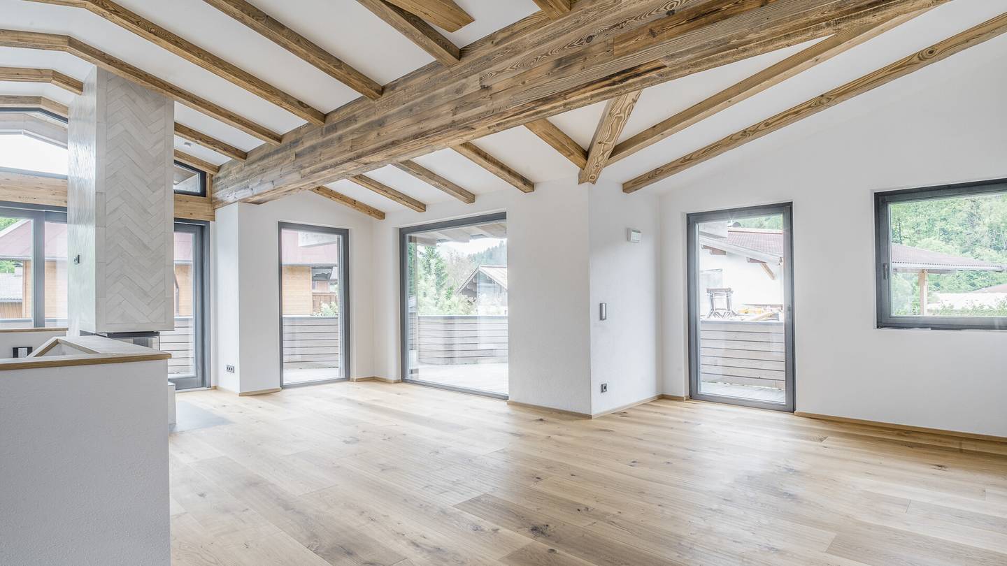Elegante Dachgeschosswohnung mit Dachterrasse