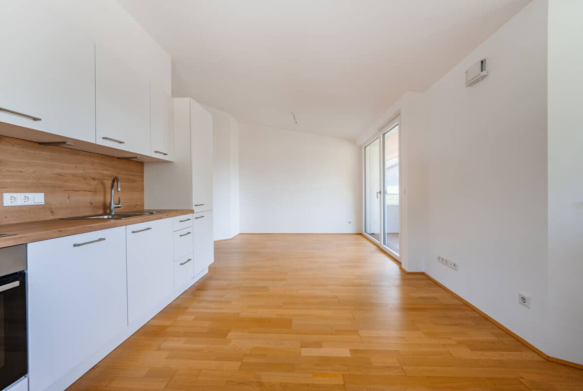 Apartment two rooms alpine location west balcony