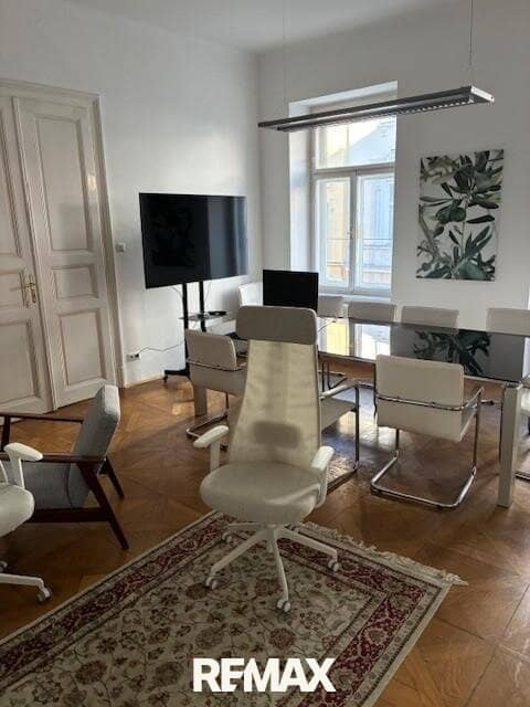 Altbau-Büro in der Alberstraße