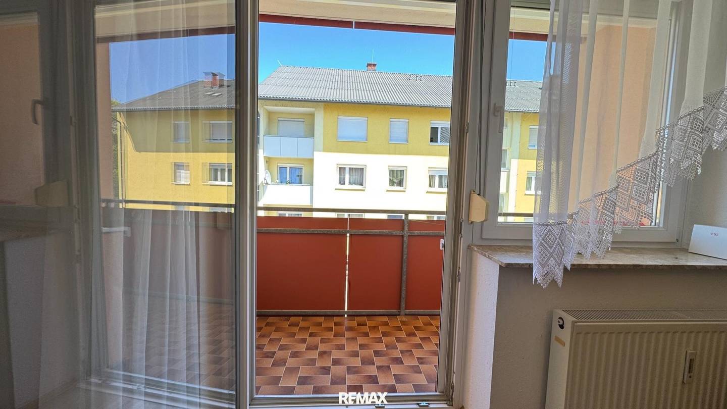 Wohnung mit Loggia in ruhiger zentraler Lage