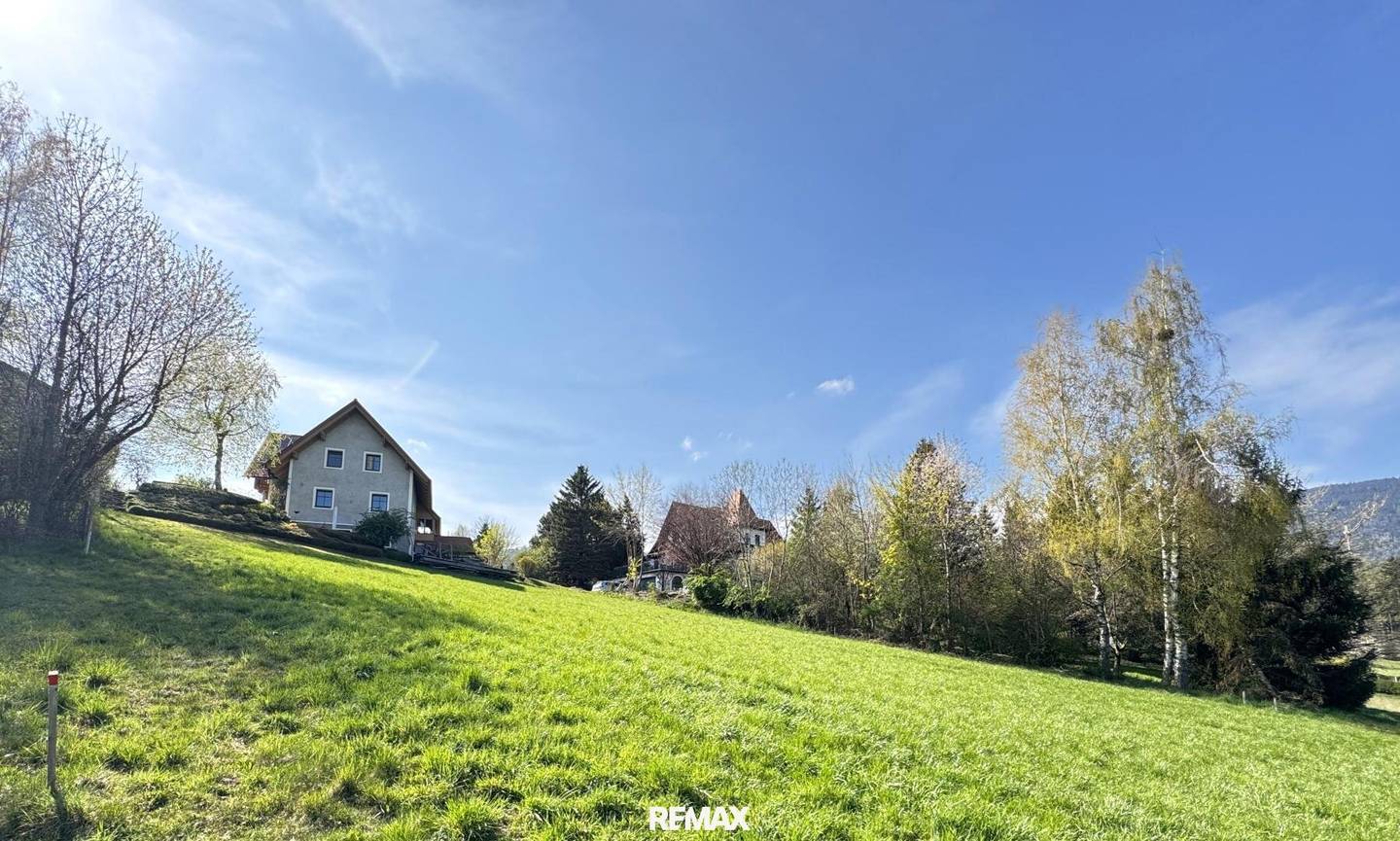 Sunny Building Plot in Rinnegg