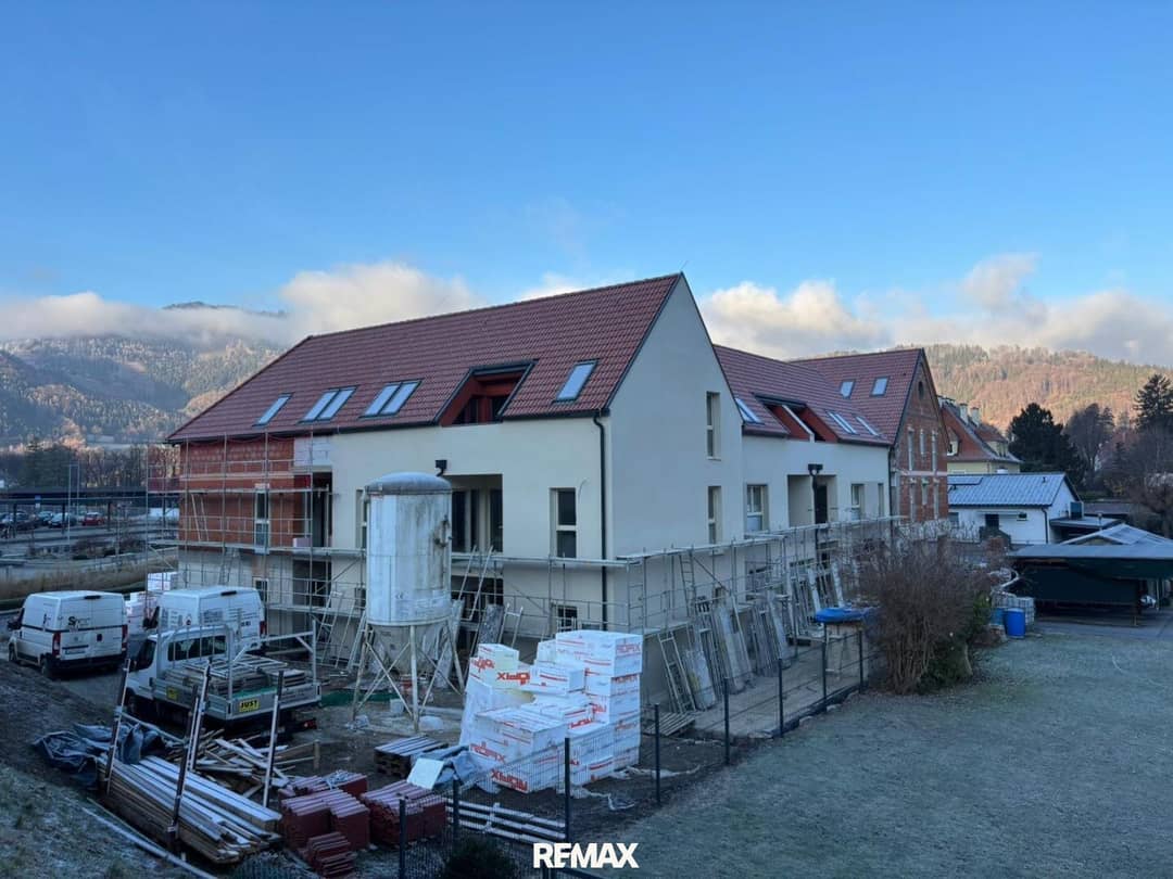 Newly built apartment with garden and loggia