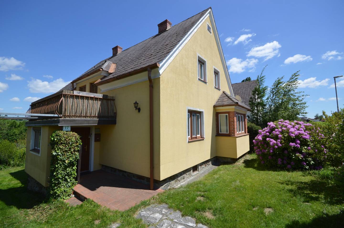 Einfamilienhaus mit Garten in Friedberg