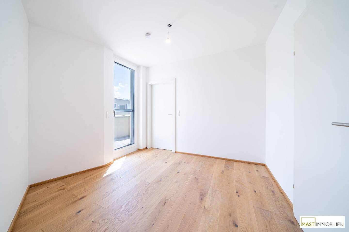 Dachgeschosswohnung with generous terrace