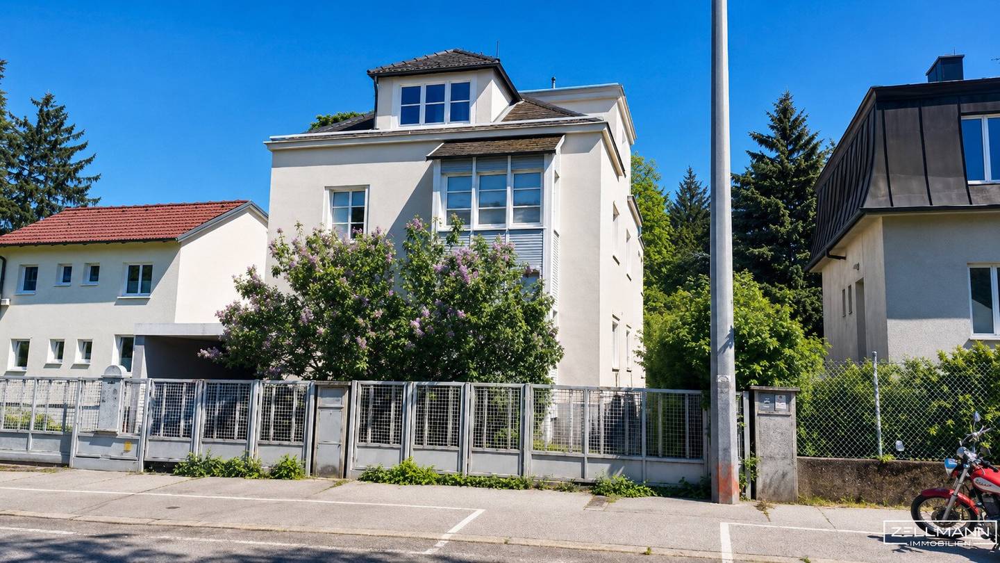 Stilvolle Familienvilla in Grünruhelage – perfekt für Wohnen, Arbeiten oder mehrere Generationen | ZELLMANN IMMOBILIEN