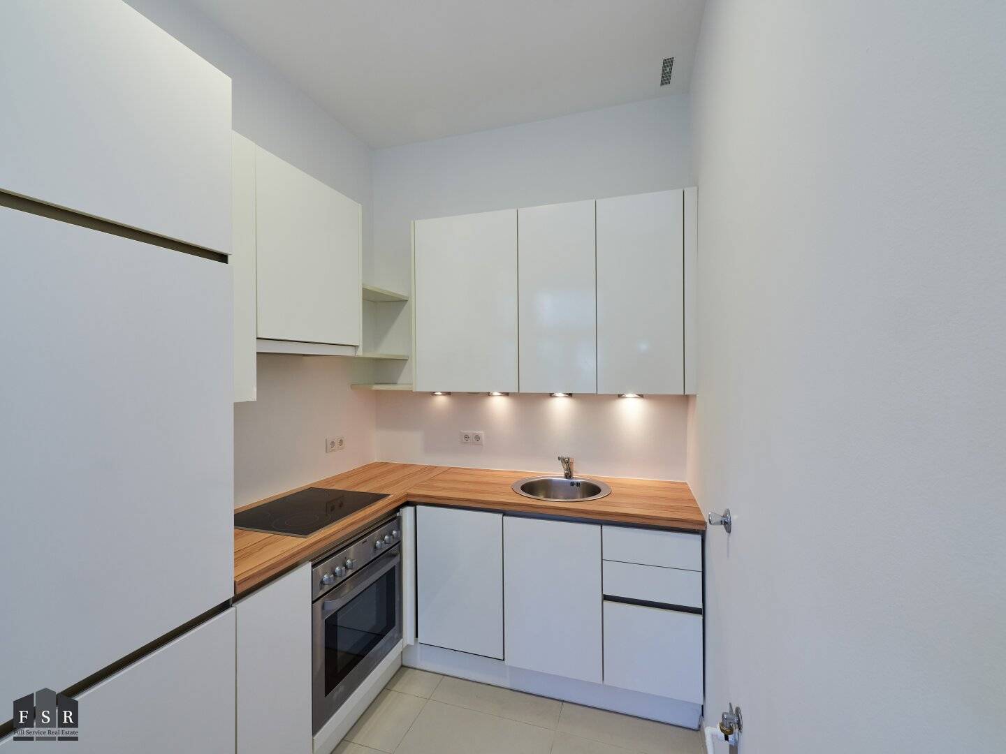 First occupancy apartment with private garden