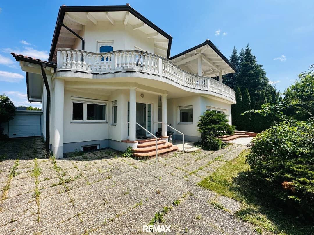 Spacious Villa in Graz-Straßgang