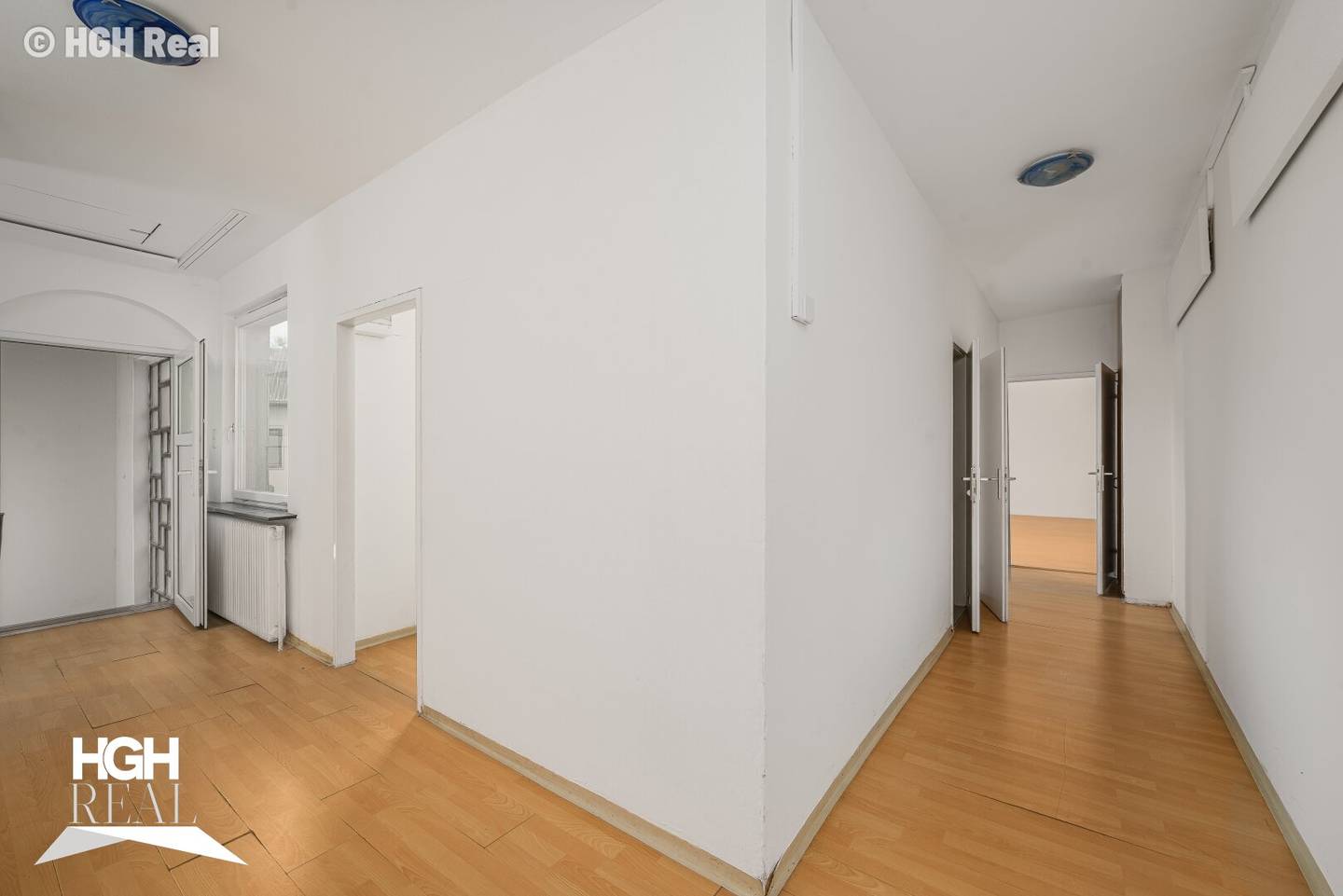 Apartment with two units and loggia near U1