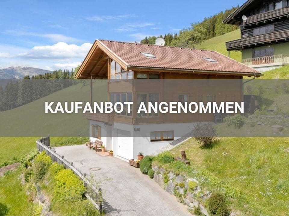 Holiday Home with Lake View and Mountain Panorama