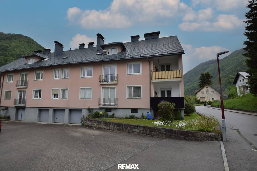 Dachgeschosswohnung in naturnaher Umgebung teilmöbliert