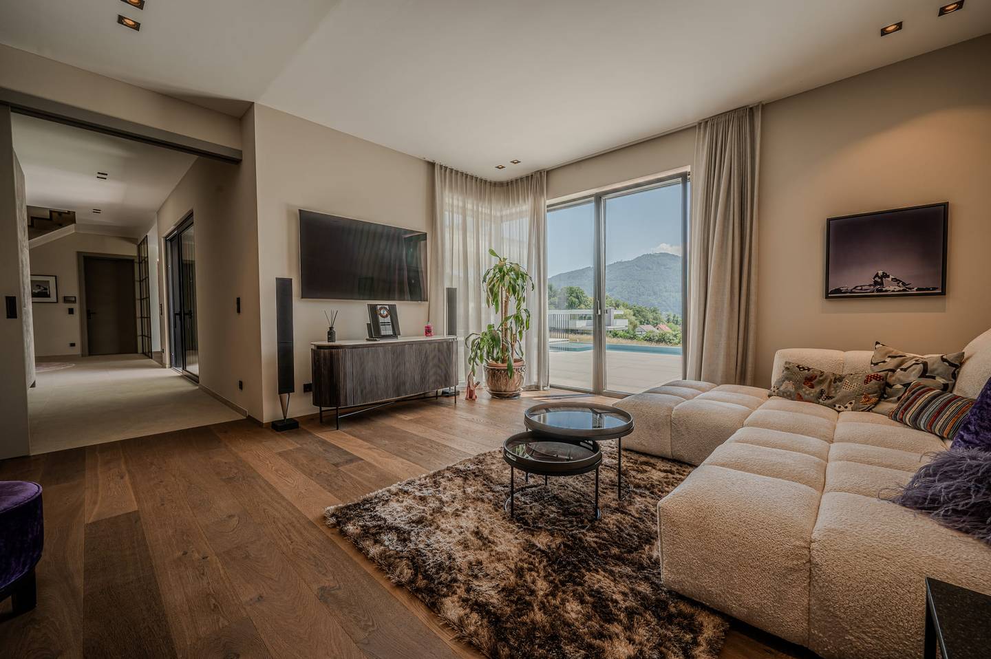 Stunning Design Villa at Lake Traunsee